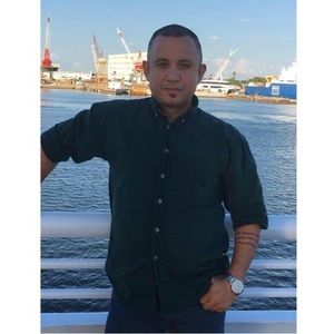 Meet your Posher, Gregory